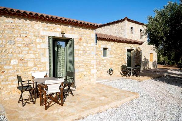 Olive Coast Houses, Prenota  Kiparissia Messinia