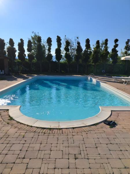 Affittacamere Il Girasole, Reserva ahora  Hoteles en Pistoya con piscina, Piscina
