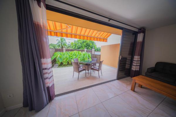 Feri Lodge, Book  Tohautu Tahiti