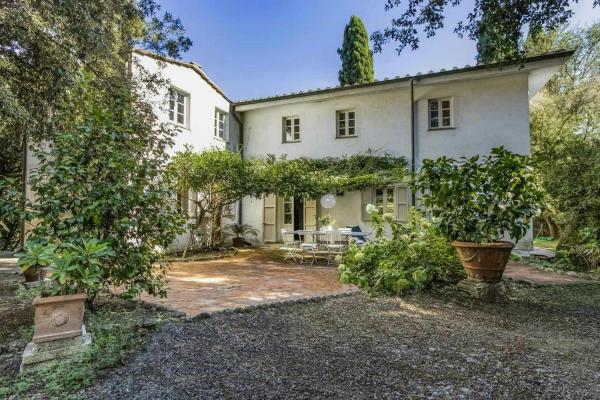 Spacious Villa With Private Pool Near Lucca, Buchen Sie  Sant' Alessio Toskana