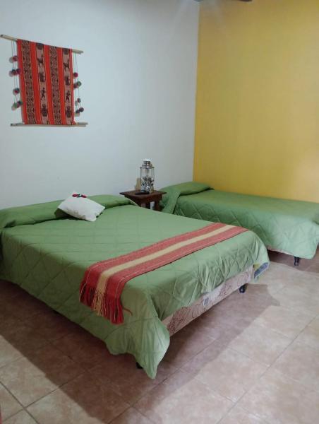 Hostal el coquena, Prenota  Hotel a Humahuaca con parcheggio, Parcheggio