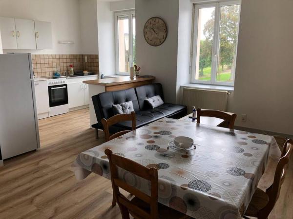 Appartement F3 - 1er étage, Prenota  Pontorson 