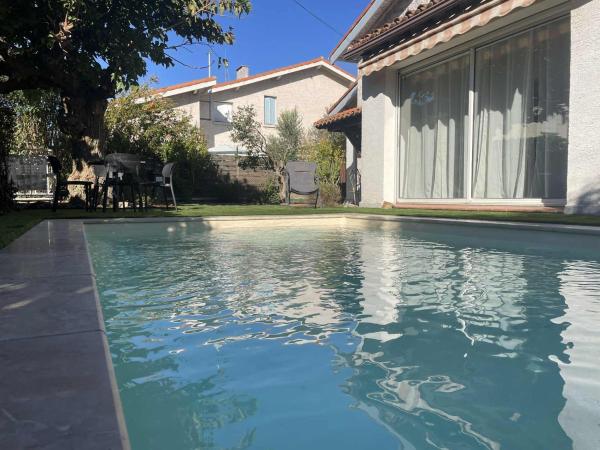 Comme à la maison B and B, Buchen Sie  Hotels mit Pool in Aude, Schwimmbad