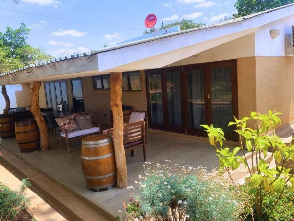Crafted Africa Guest House, Book  Lilongwe Malawi