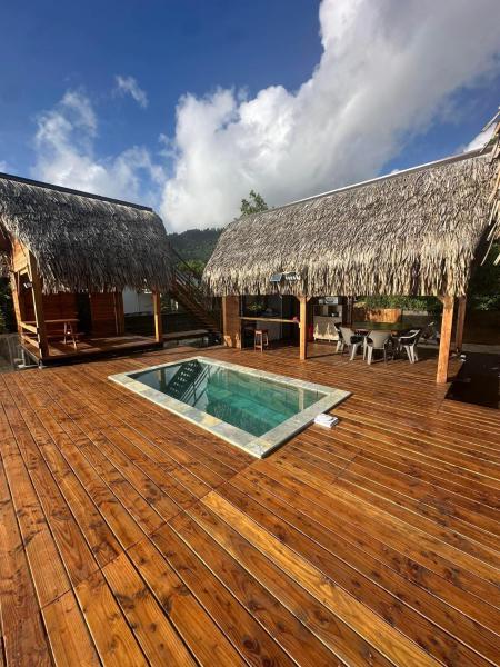 Fare Vai Uteute, Reserva ahora  Hoteles con piscina en Uturoa, Piscina
