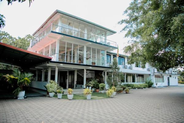 Lake Jay Hotel, Reserva ahora  Ampara Ampara District