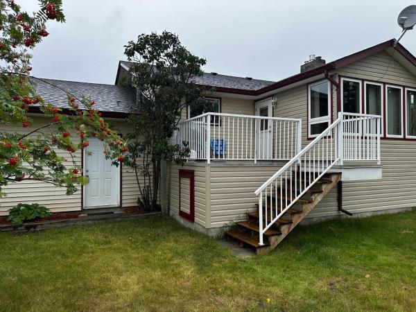 Cozy Farmhouse B&B Retreat, Buchen Sie  Williams Lake Cariboo Chilcotin Coast