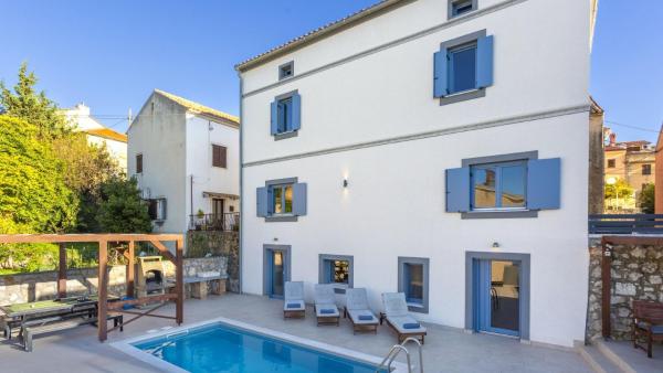 Villa Castel Muschio by Villas Guide, Buchen Sie  Omišalj Insel Krk