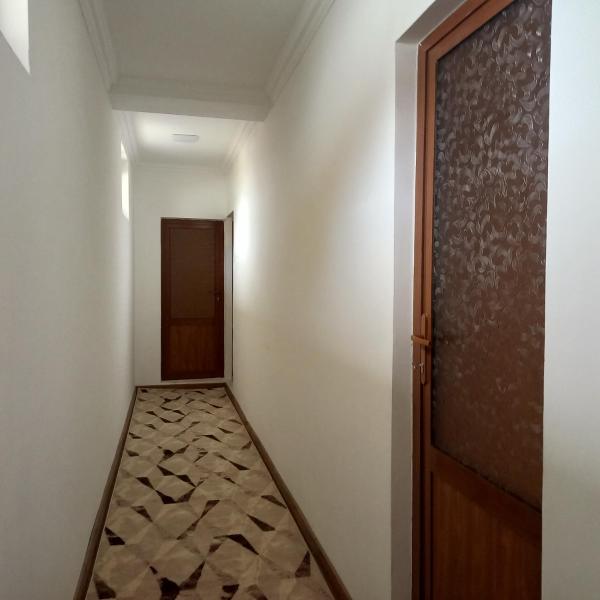 Hotel Javlonbek 1, Buchen Sie  Hotels in Samarkand mit Parkplatz, Parkplätze