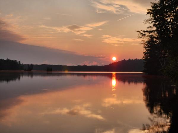 Kawagama Shoreline, Buchen Sie  Hotels in Ontario mit Parkplatz, Parkplätze
