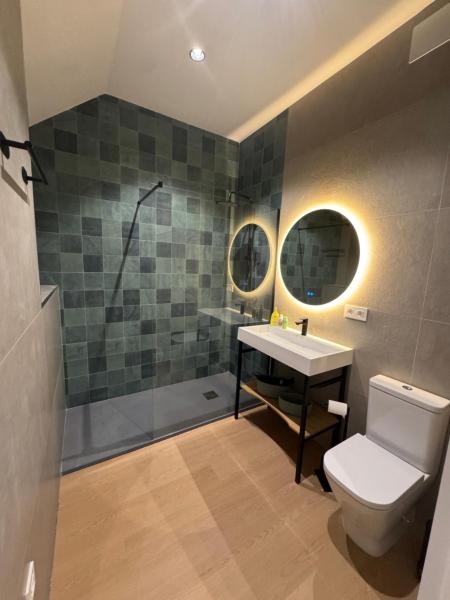 CAROLINA CENTRO SUITEs, Buchen Sie  Hotels in Extremadura mit Parkplatz, Parkplätze