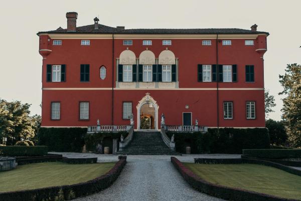 Castello di Pasturana, Reserva ahora  Pasturana Piamonte