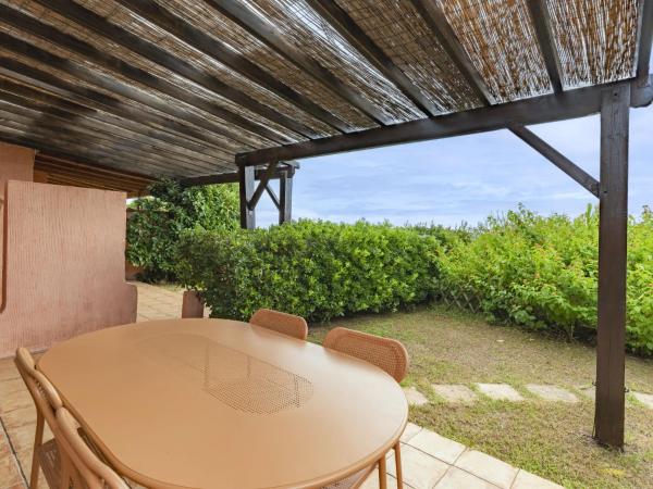 Holiday Home Villa 17 by Interhome, Réserver  Hôtels à Corse avec parking, Parking