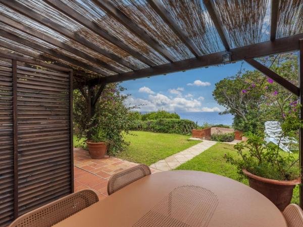 Holiday Home Villa 19 by Interhome, Réserver  Hôtels à Corse avec parking, Parking