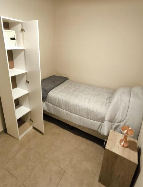 Parvis Magna HOSTAL, Prenota  Barraquero Mendoza