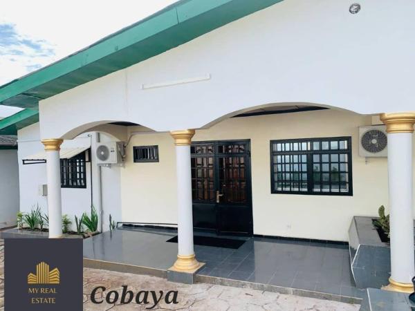 Hébergement Petit rivière, Buchen Sie  Hotels in Conakry mit Parkplatz, Parkplätze