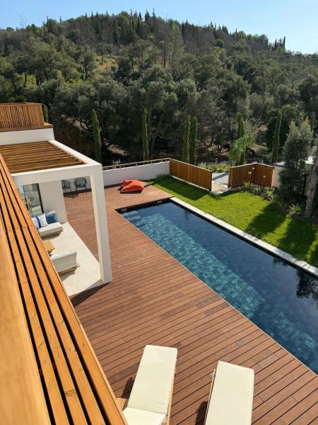Villa La Subérine à 20 minutes de Collioure, Réserver  Vivès Languedoc-Roussillon