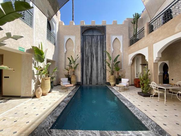 Riad Dar Couscous & SPA, Buchen Sie  Hotels in Marrakech-Safi mit Parkplatz, Parkplätze