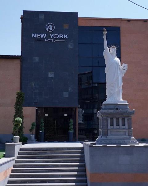 New York Hotel Yerevan, Buchen Sie  Hotels in Jerewan mit Parkplatz, Parkplätze