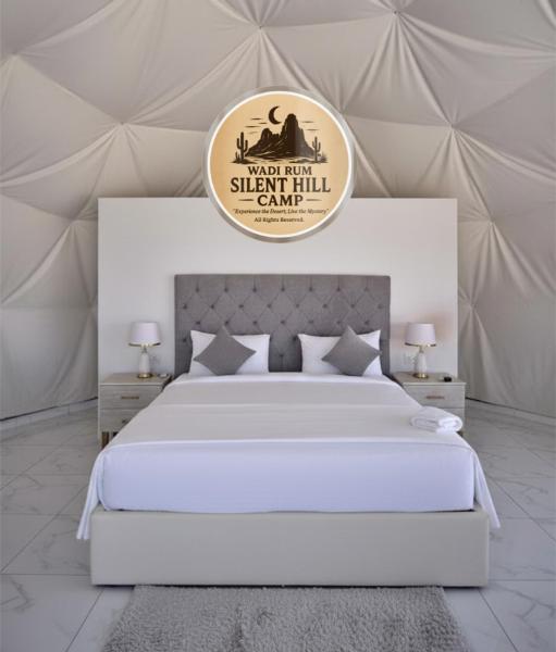 Wadi rum silent hill camp, Reserva ahora  Hoteles en Disah con aparcamiento, Aparcamiento
