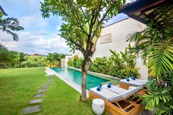 Balindra Lush Garden 6 BR Private Pool Villa ZN307, Reserva ahora  Hoteles con piscina en Bali, Piscina