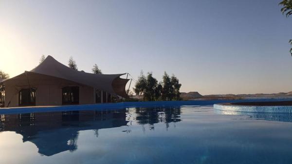 moon retreat, Reserva ahora  Hoteles con piscina en Costa Norte, Piscina