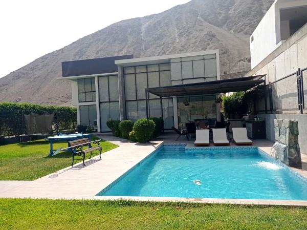 Maya House Cieneguilla, Buchen Sie  Hotels in Cieneguilla mit Parkplatz, Parkplätze