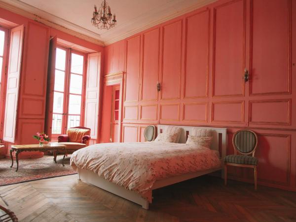 Maison Pistache, Reserva ahora  Hoteles en Aquitania con aparcamiento, Aparcamiento