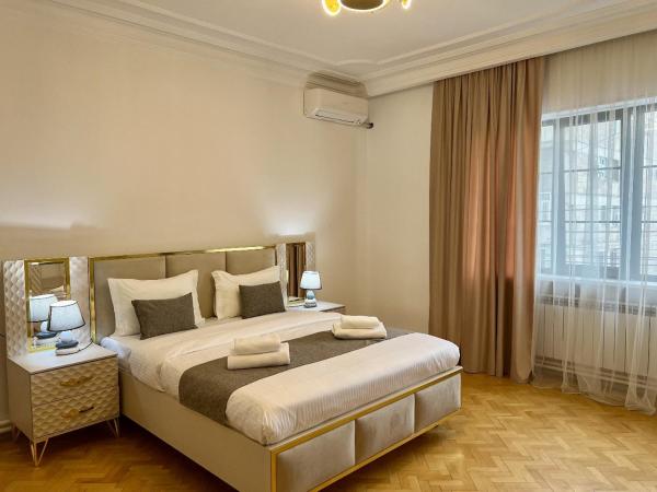 New Mansion Hotel Yerevan, Buchen Sie  Hotels in Jerewan mit Parkplatz, Parkplätze