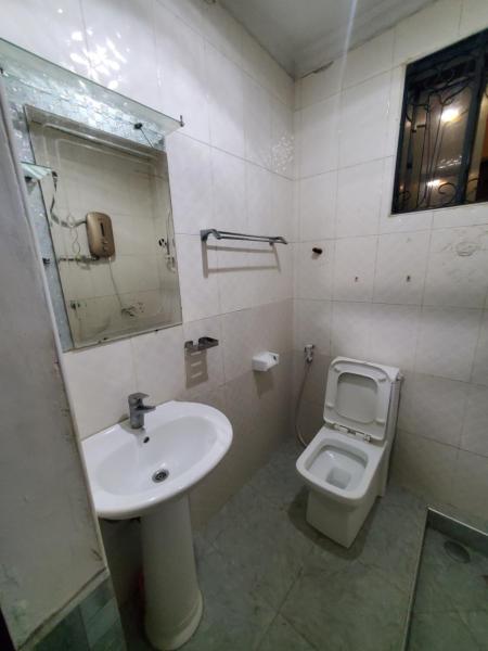 divine favour homestay, Buchen Sie  Hotels in Arusha mit Parkplatz, Parkplätze