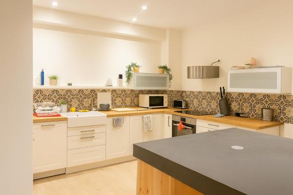 Appartement 4 Chambres proche commodités Ideal grande Famille et Groupe de professionnels Proche Paris, Prenota  Puteaux La Défense