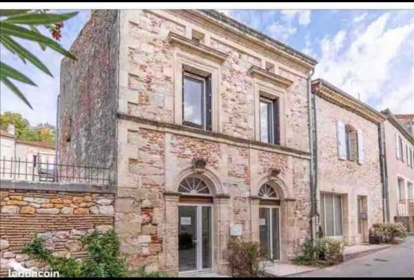 Village house, Réserver  Penne-d'Agenais Lot Valley