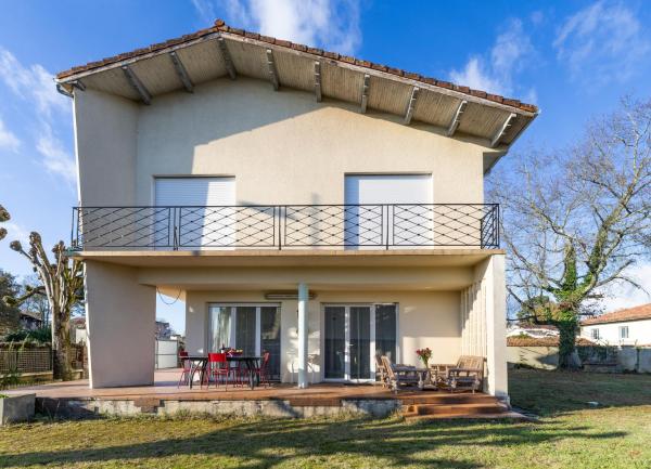Villa Amistad - centre - parking - jardin - lave linge et vaisselle, Reserva ahora  Mont-de-Marsan Landes