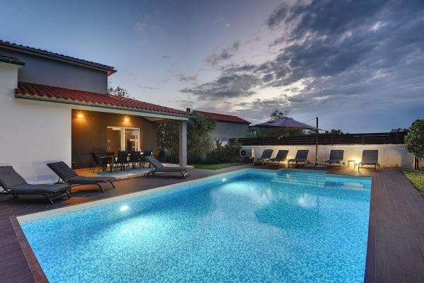 Villa Entini by owners Sanja& Saša, Reserva ahora  Vinkuran Pula