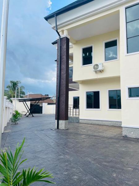 Cosy FC Villa Apartments Alagbaka, Akure, Reserva ahora Apartamento Hoteles en Ondo con aparcamiento, Aparcamiento