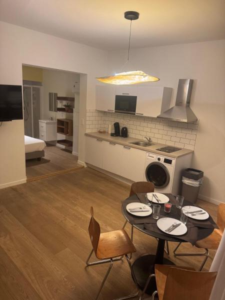 Studio 003 Avenue Louise, Prenota  Bruxelles Bruxelles