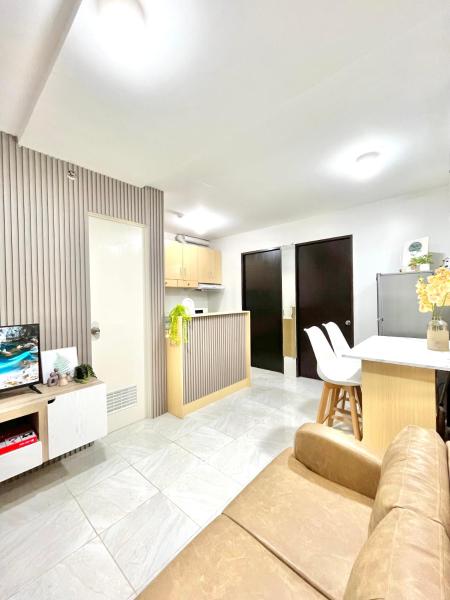 2 Bedroom Condo Fully-Furnished good for 5-6pax by Gerra at Urban Deca Homes Banilad, Reserva ahora  Mandaue Bisayas