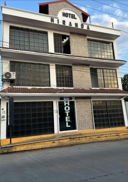 Hotel Miranda, Buchen Sie  Hotels in Chiapas mit Parkplatz, Parkplätze