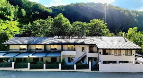 Cheile Braitei, Prenota  Hotel a Hunedoara con parcheggio, Parcheggio