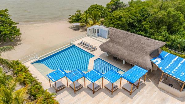 Casa Areia Frente Al Mar, Playa Privada, Reserva ahora  Hoteles con piscina en Bolívar, Piscina
