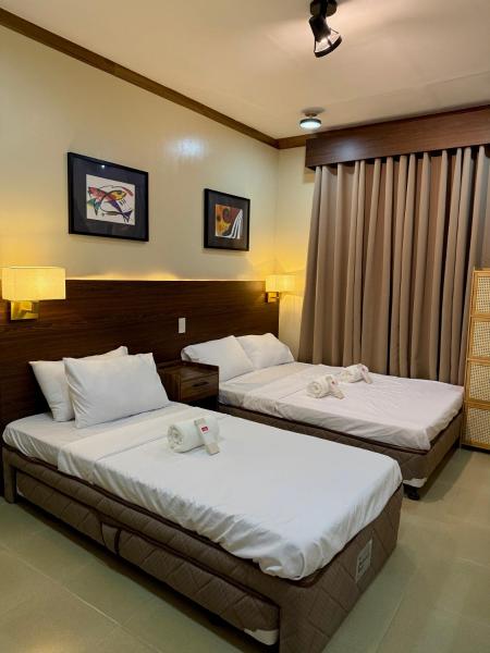 Yuhum Bed & Breakfast - Mandalagan, Prenota  Hotel a Visayas con parcheggio, Parcheggio