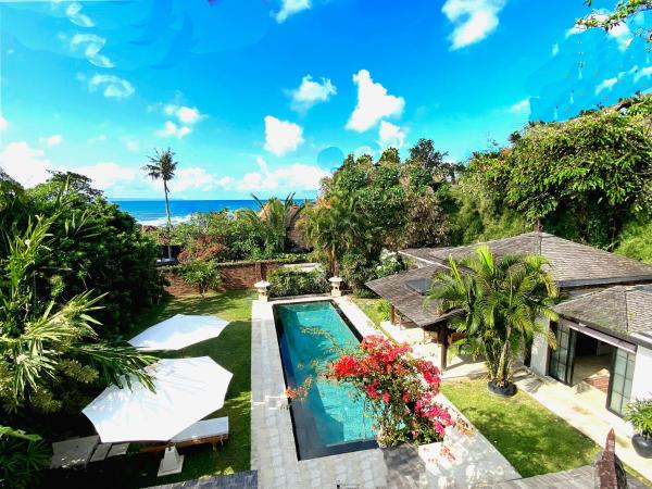 Villa Seseh Seaside Sanctuary, Reserva ahora  Hoteles con piscina en Bali, Piscina