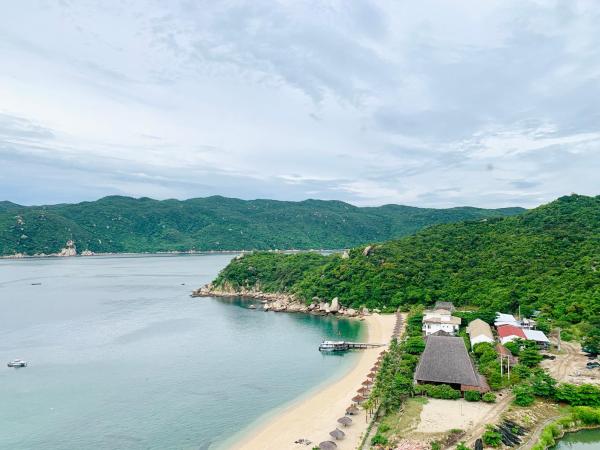 Light Coral Đầm Môn Resort, Prenota  Van Ninh Khanh Hoa