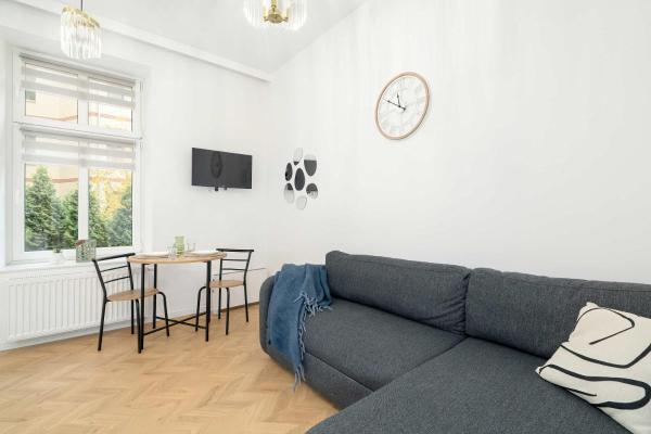 Bright Studios Wierzbięcice Near MTP by Noclegi Renters, Buchen Sie  Posen Großpolen