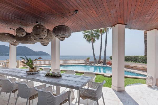 Villa Port Verd, Prenota  Cala Bona Maiorca