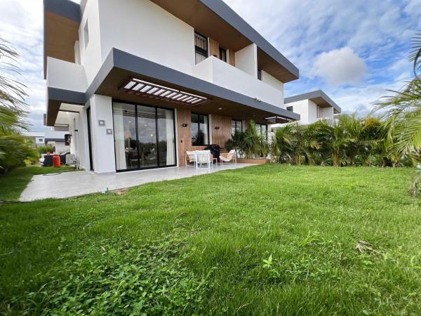 Amazing 3 BR Villa by Vistacana Rentals, Prenota  Punta Cana Repubblica Dominicana