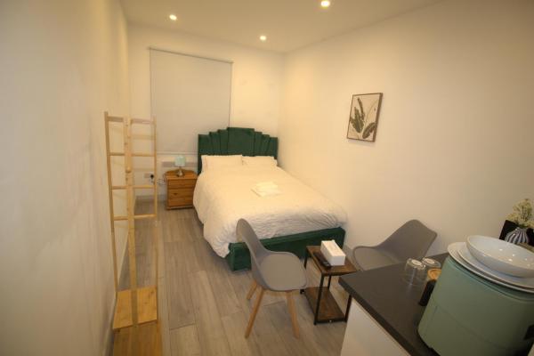 AMD Hotel Modern Comfort in the Heart of Sutton SM1, Buchen Sie  Sutton Cambridgeshire