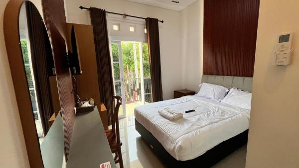 Hause of Bejo Yogyakarta, Buchen Sie  Hotels in Provinz Yogyakarta mit Parkplatz, Parkplätze