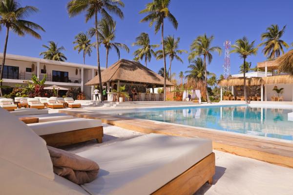 Mawimbi Zanzibar, Prenota  Hotel a Pvani region con piscina, Piscina
