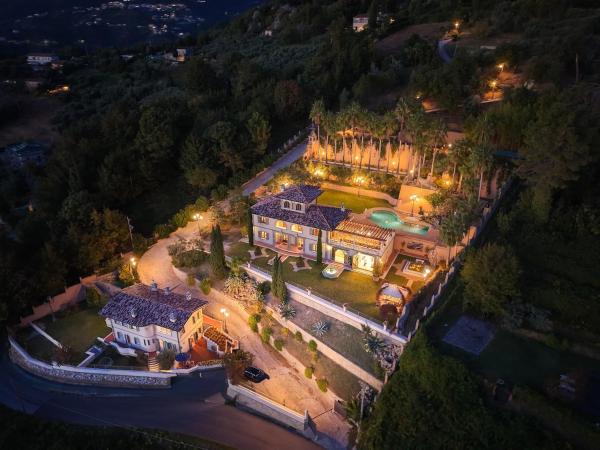 Luxury Villa Forte dei Marmi I Gym & View, Buchen Sie  Strettoia Toskana